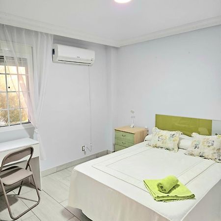 فندق Habitacion Privada A 15 Min De La Playa/Piso هويلفا المظهر الخارجي الصورة